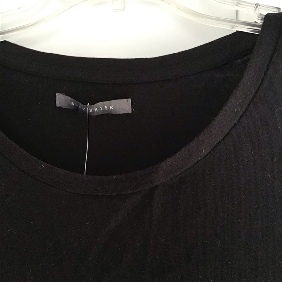 Brand new T-shirt top never worn. Extra large - Picture 4 of 12